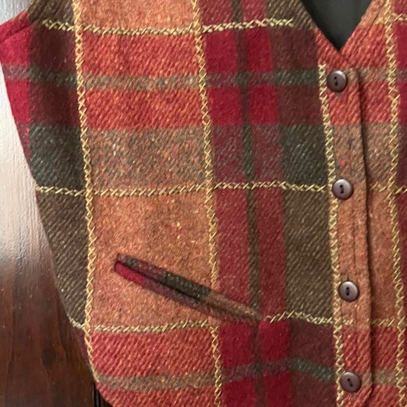 Vintage 80’s/ 90’s A.J. Wool Plaid Vest - Picture 4 of 6